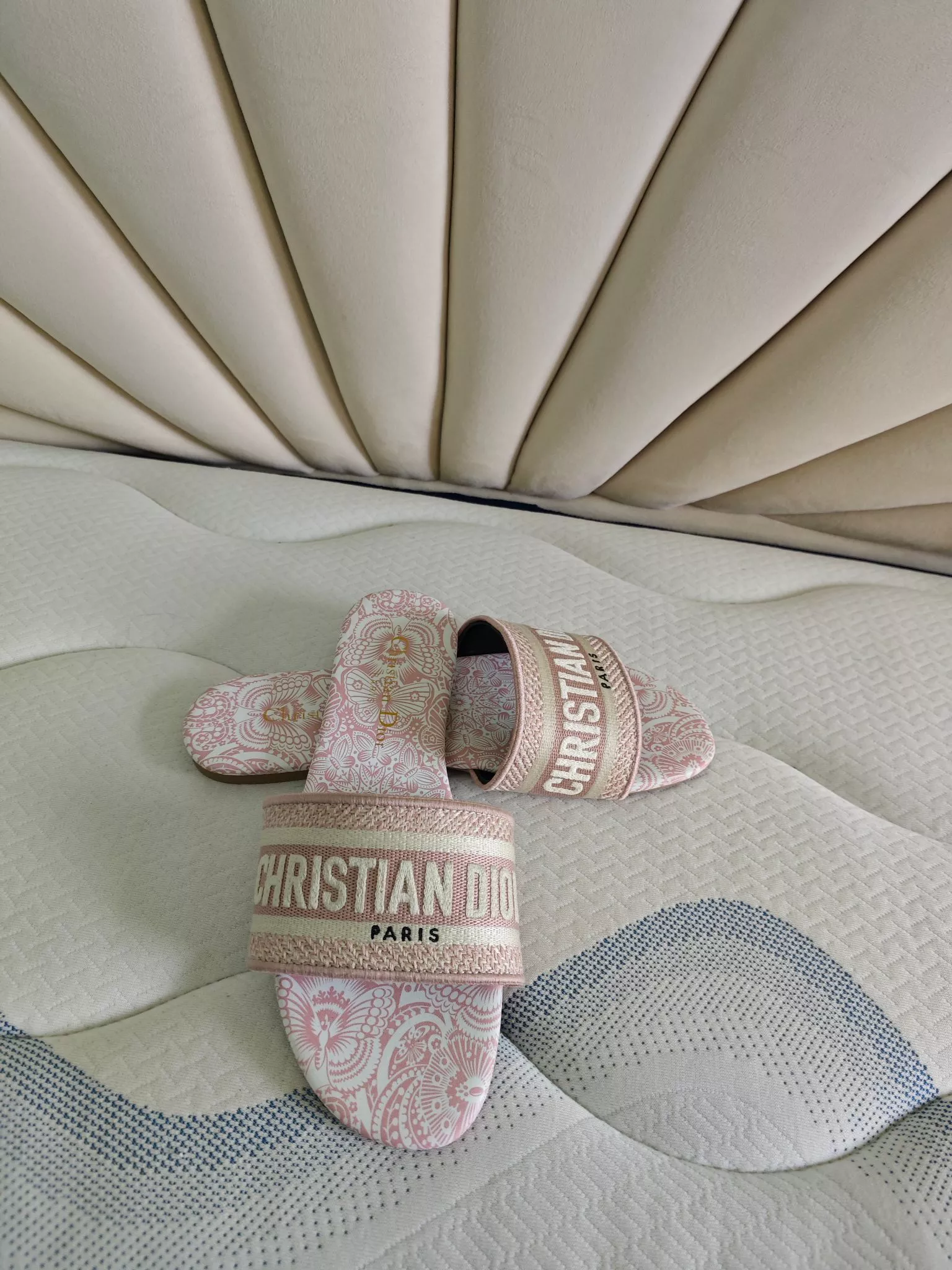 Christian Dior Slippers For Women Reliable 572