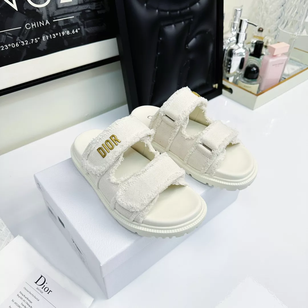 Christian Dior Slippers For Women Reliable 6023