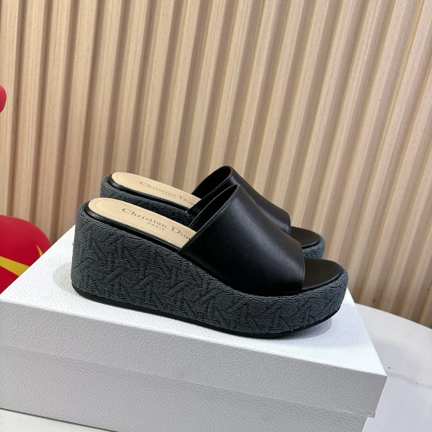 Christian Dior Slippers For Women Reliable 8652