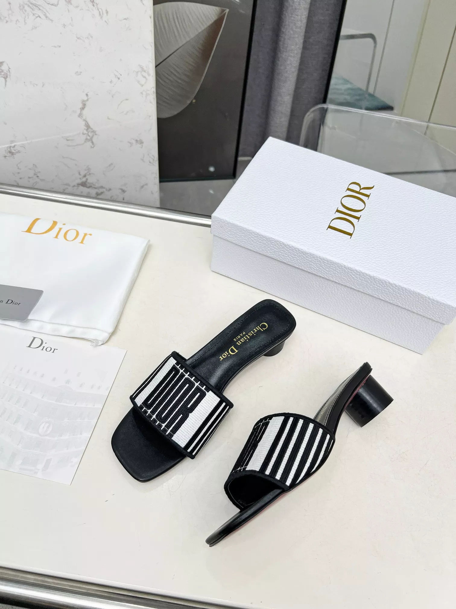 Christian Dior Slippers For Women Trendsetting 2163
