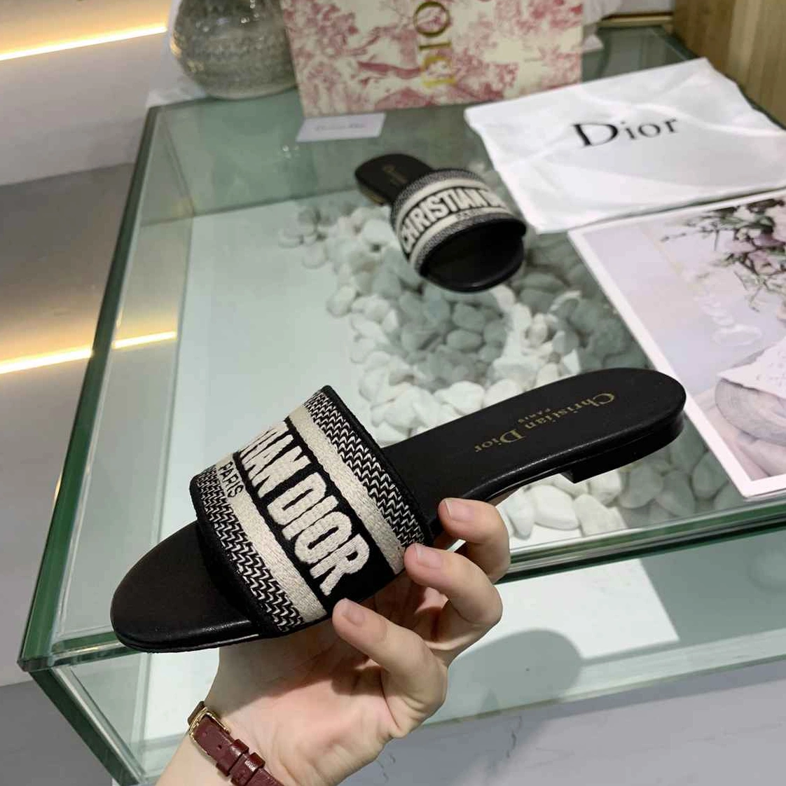 Christian Dior Slippers For Women Trendsetting 4223