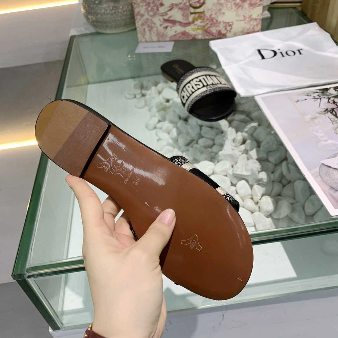 Christian Dior Slippers For Women Trendsetting 4223