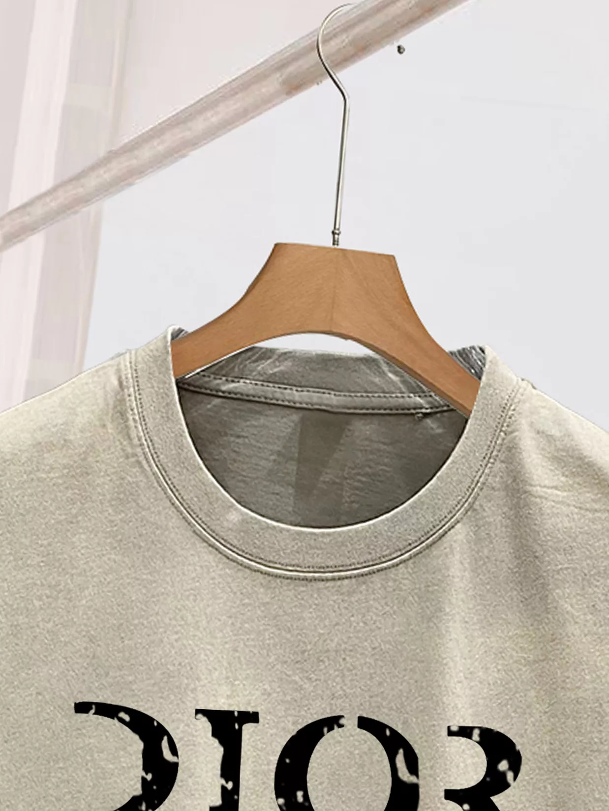 Christian Dior T-Shirts Short Sleeved For Men Durable 9628