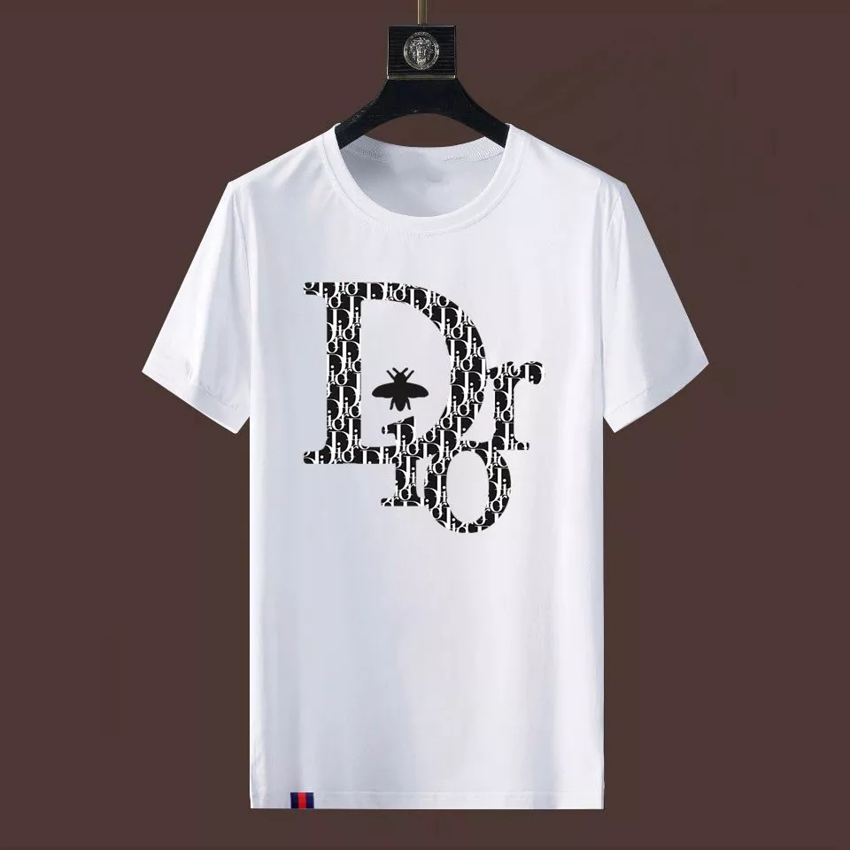 Christian Dior T-Shirts Short Sleeved For Men Fashionable 8606