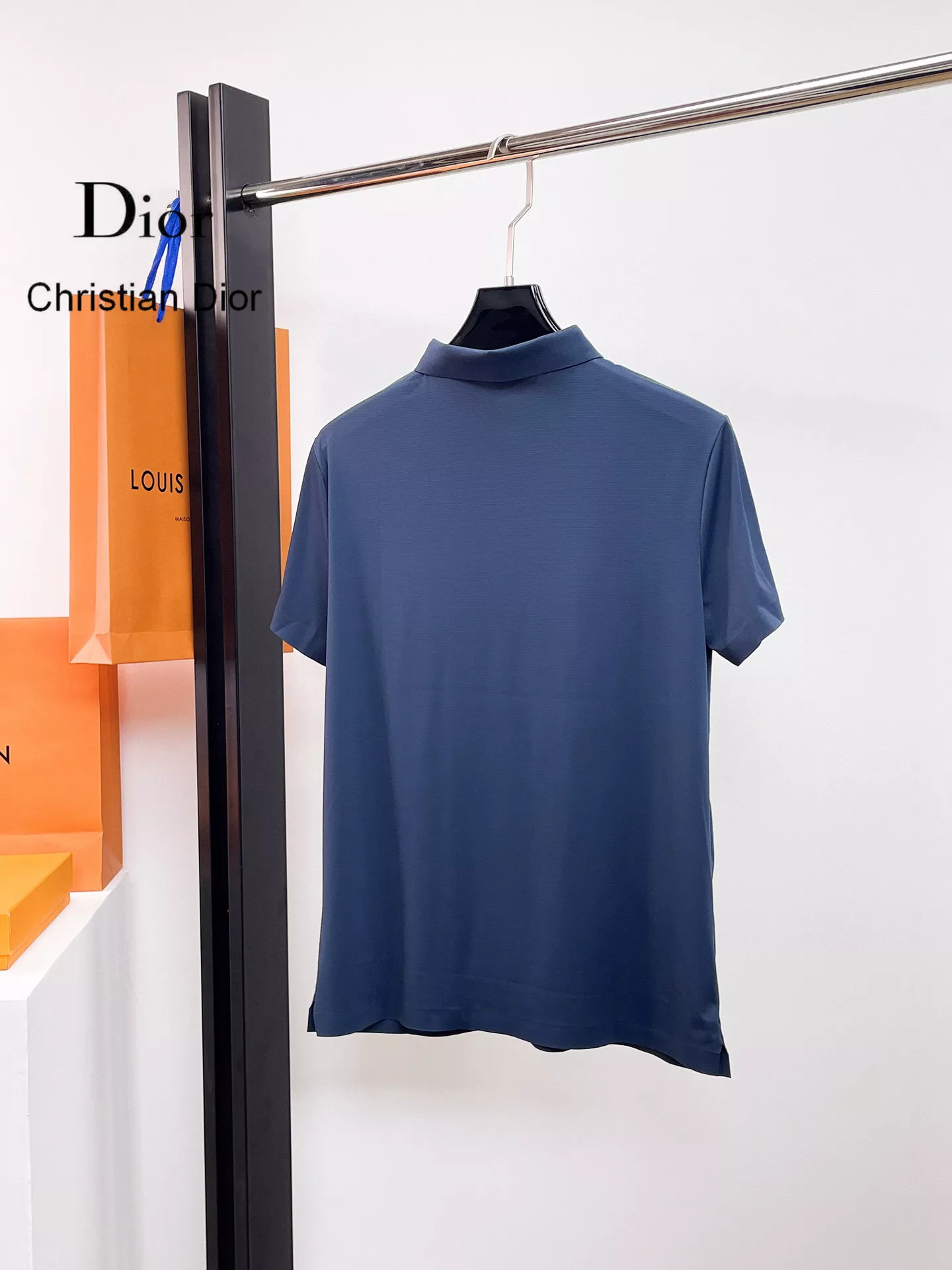 Christian Dior T-Shirts Short Sleeved For Men Trendsetting 521