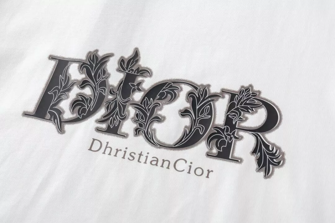 Christian Dior T-Shirts Short Sleeved For Unisex Sleek 872