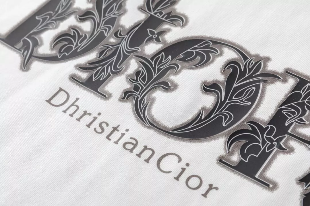 Christian Dior T-Shirts Short Sleeved For Unisex Sleek 872