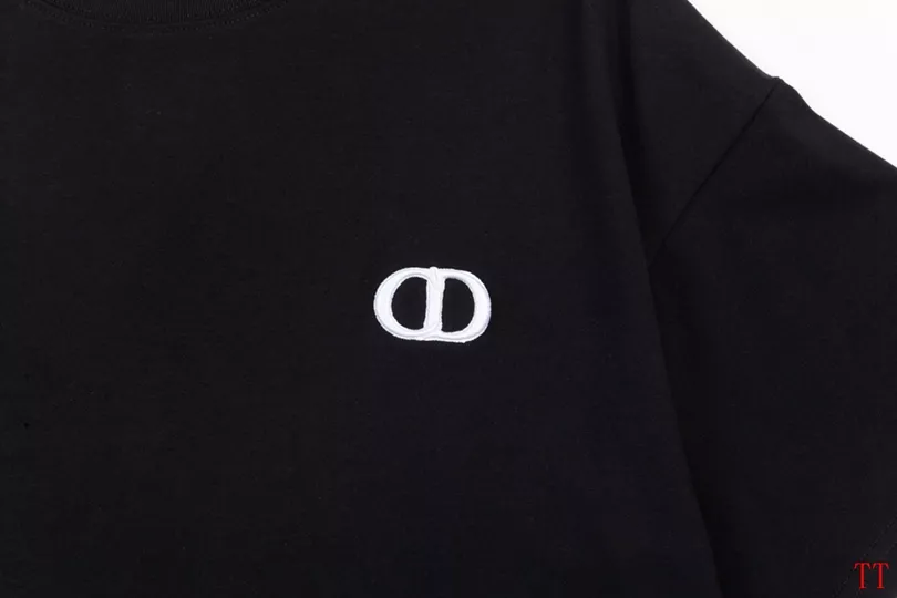 Christian Dior T-Shirts Short Sleeved For Unisex Sophisticated 8715