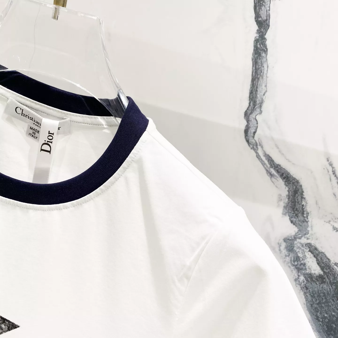 Christian Dior T-Shirts Short Sleeved For Women Elegant 8581