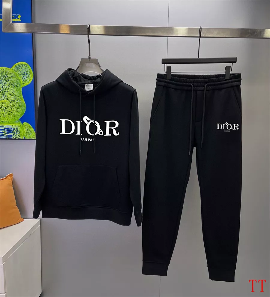 Christian Dior Tracksuits Long Sleeved For Men Classic 5148