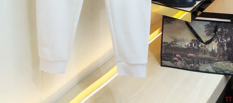 Christian Dior Tracksuits Long Sleeved For Men Comfortable 7136
