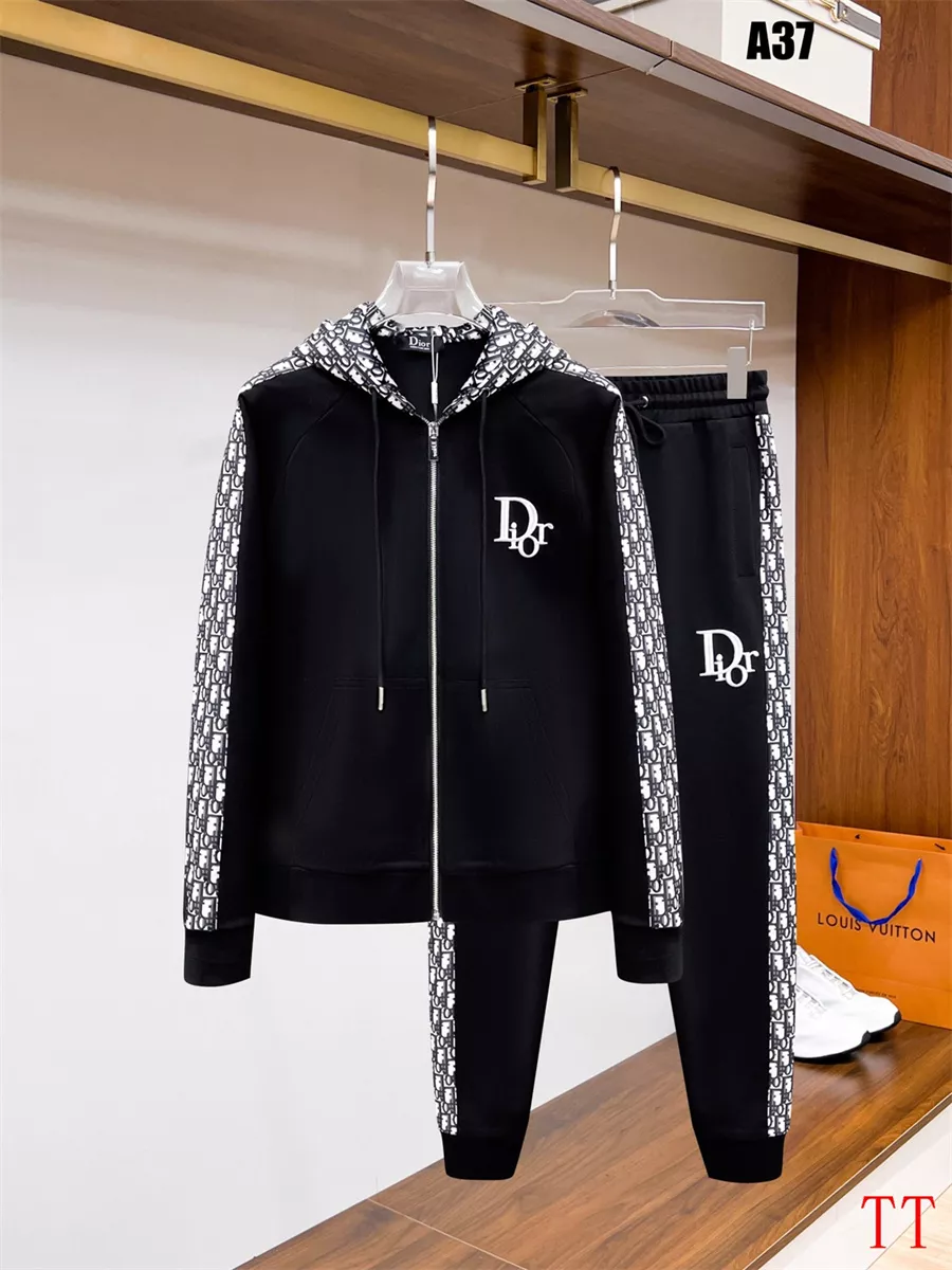 Christian Dior Tracksuits Long Sleeved For Men Popular 4210