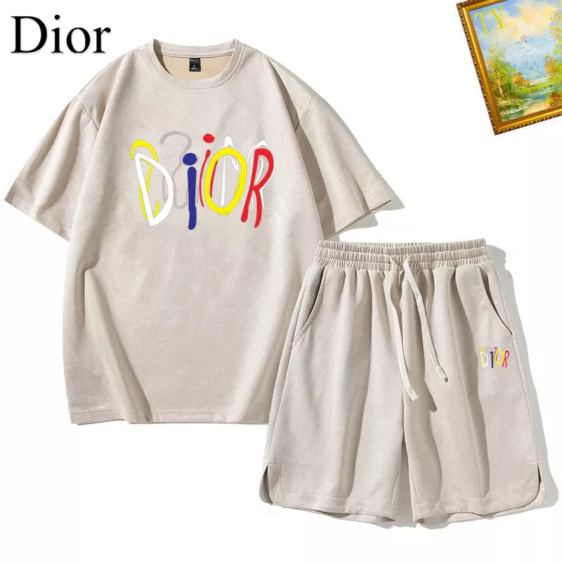 Christian Dior Tracksuits Short Sleeved For Men Trendsetting 8273