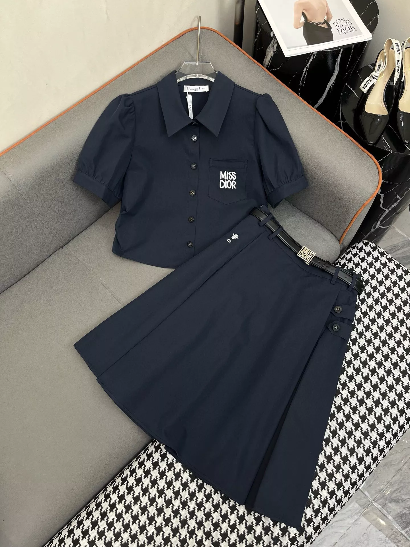 Christian Dior Tracksuits Short Sleeved For Women Comfortable 7077