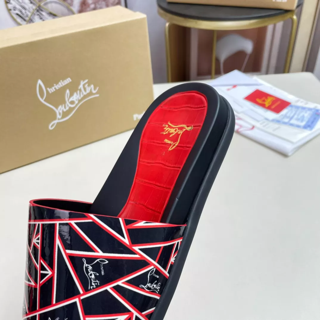 Christian Louboutin CL Slippers For Men Durable 698