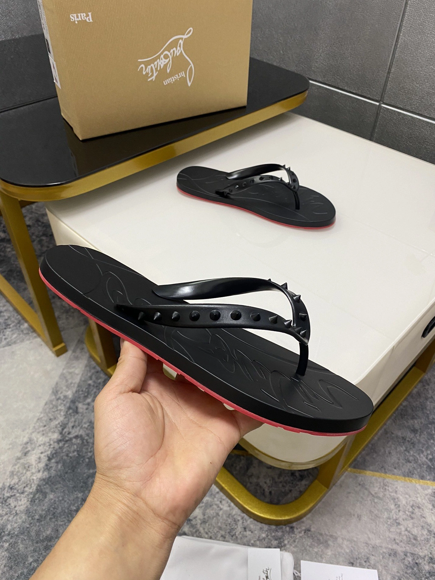 Christian Louboutin CL Slippers For Men Stylish 1603