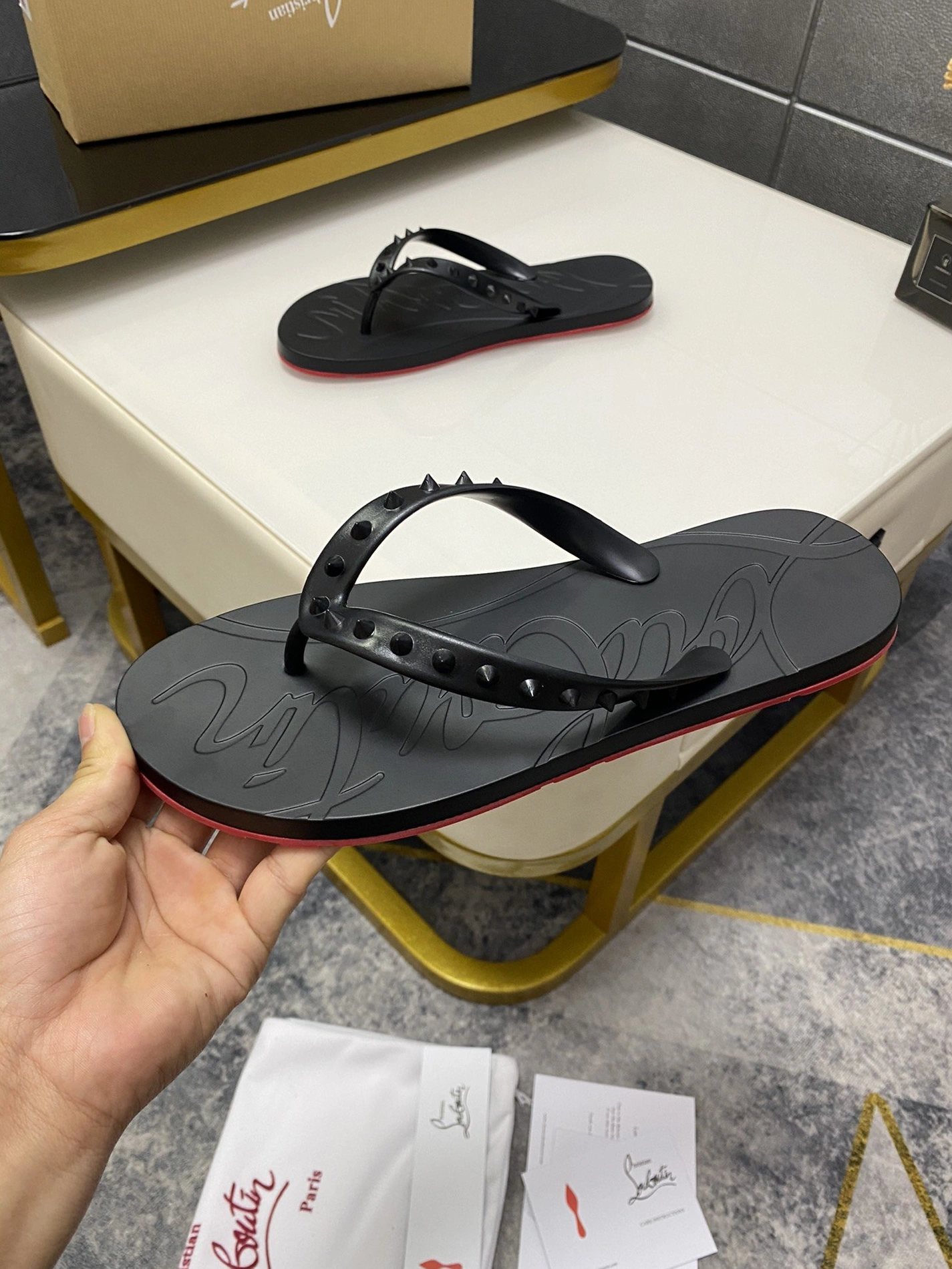 Christian Louboutin CL Slippers For Men Stylish 1603