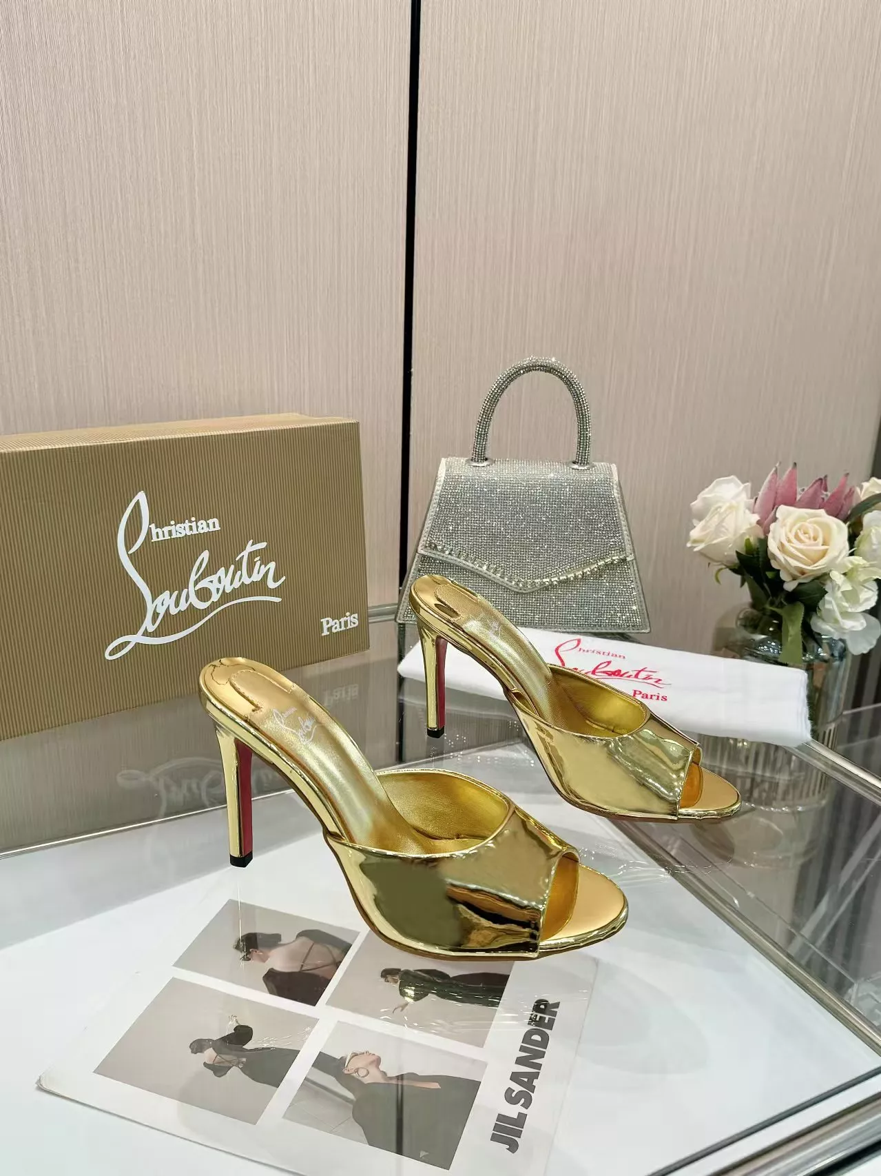 Christian Louboutin CL Slippers For Women Cozy 2635