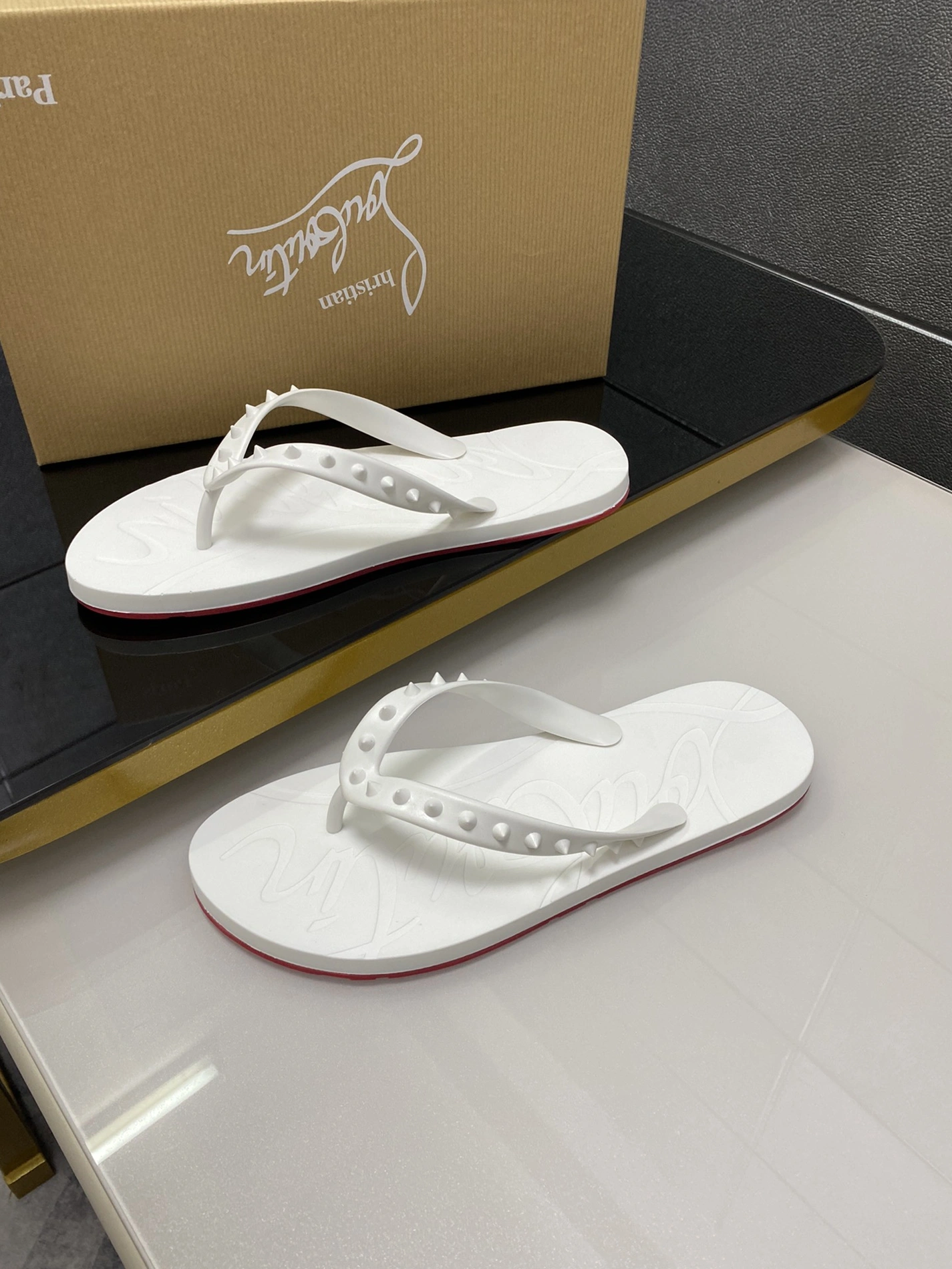 Christian Louboutin CL Slippers For Women Trendy 9783