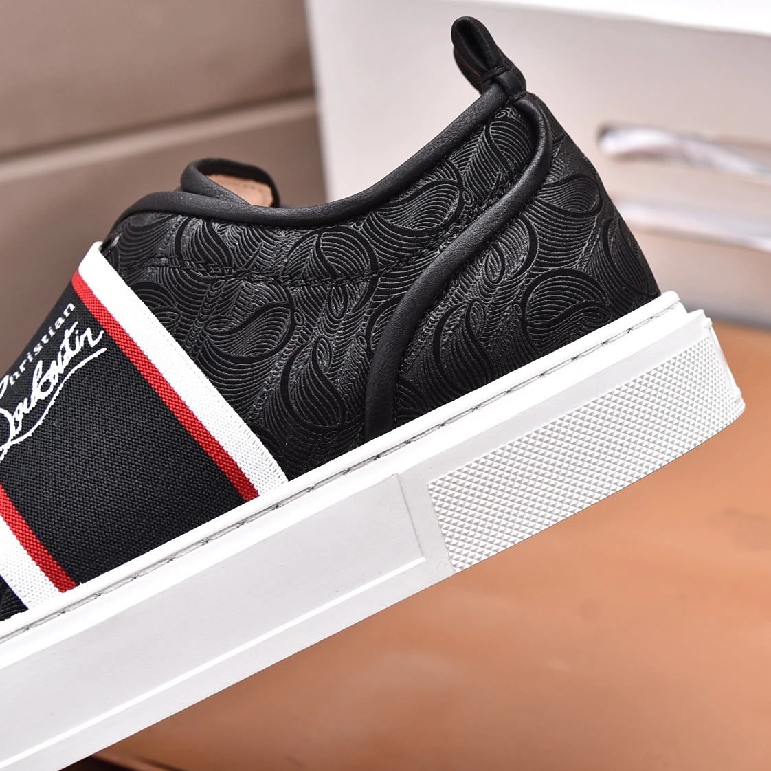Christian Louboutin Casual Shoes For Men Comfortable 7099
