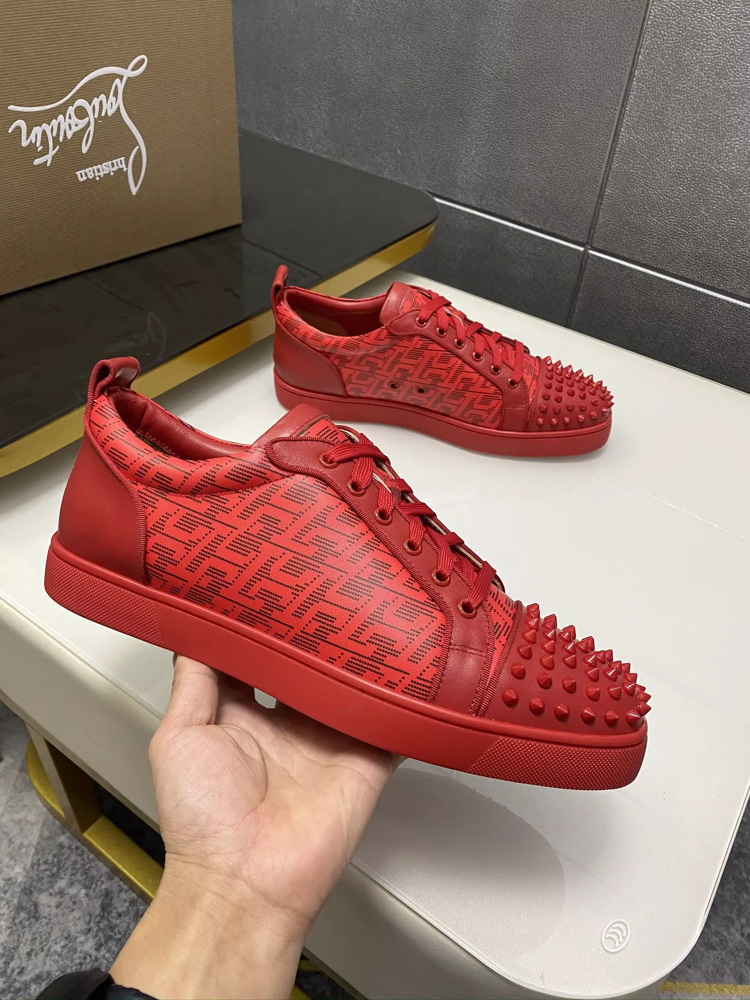 Christian Louboutin Casual Shoes For Men Compact 6137