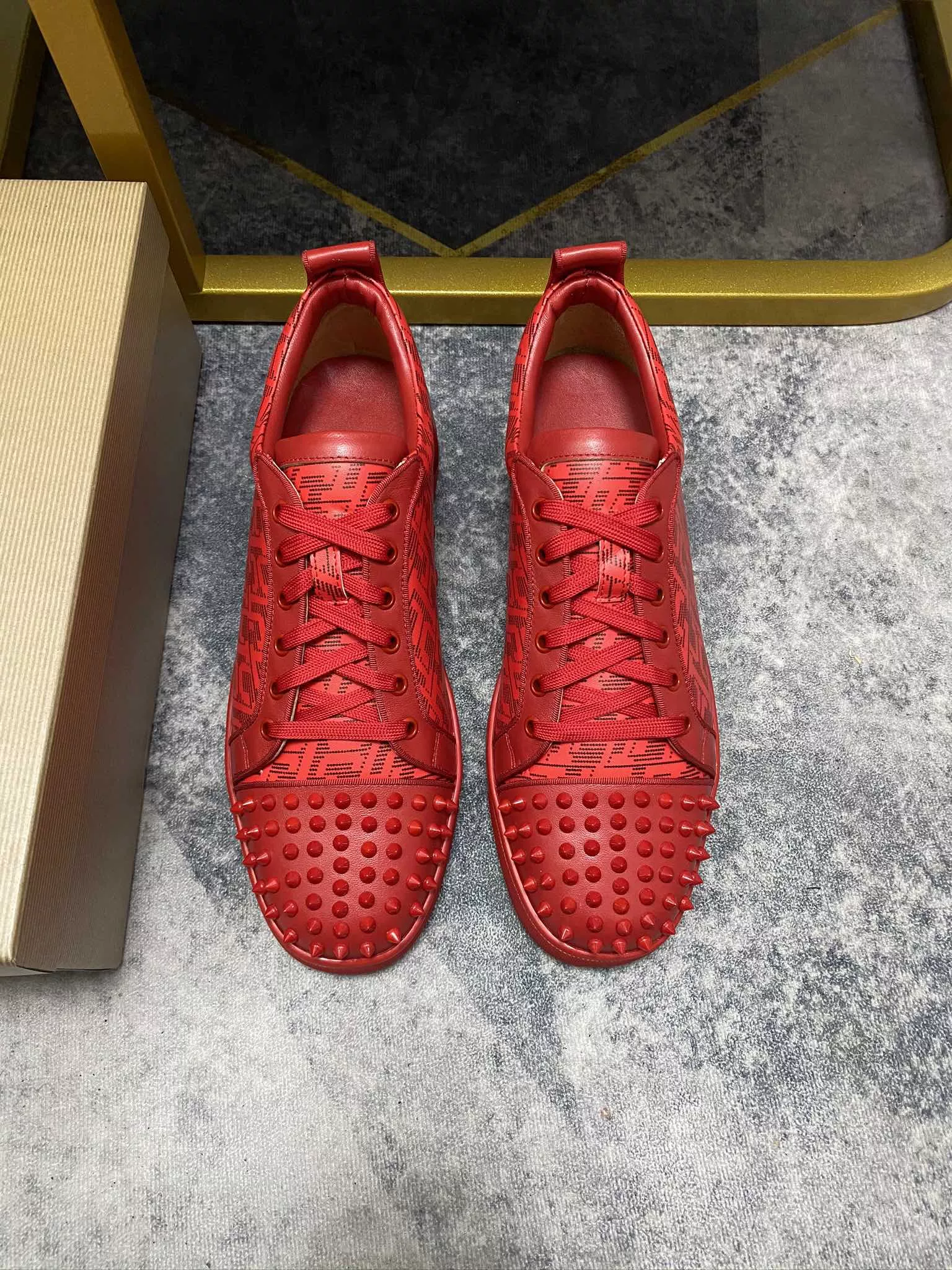 Christian Louboutin Casual Shoes For Men Compact 6137
