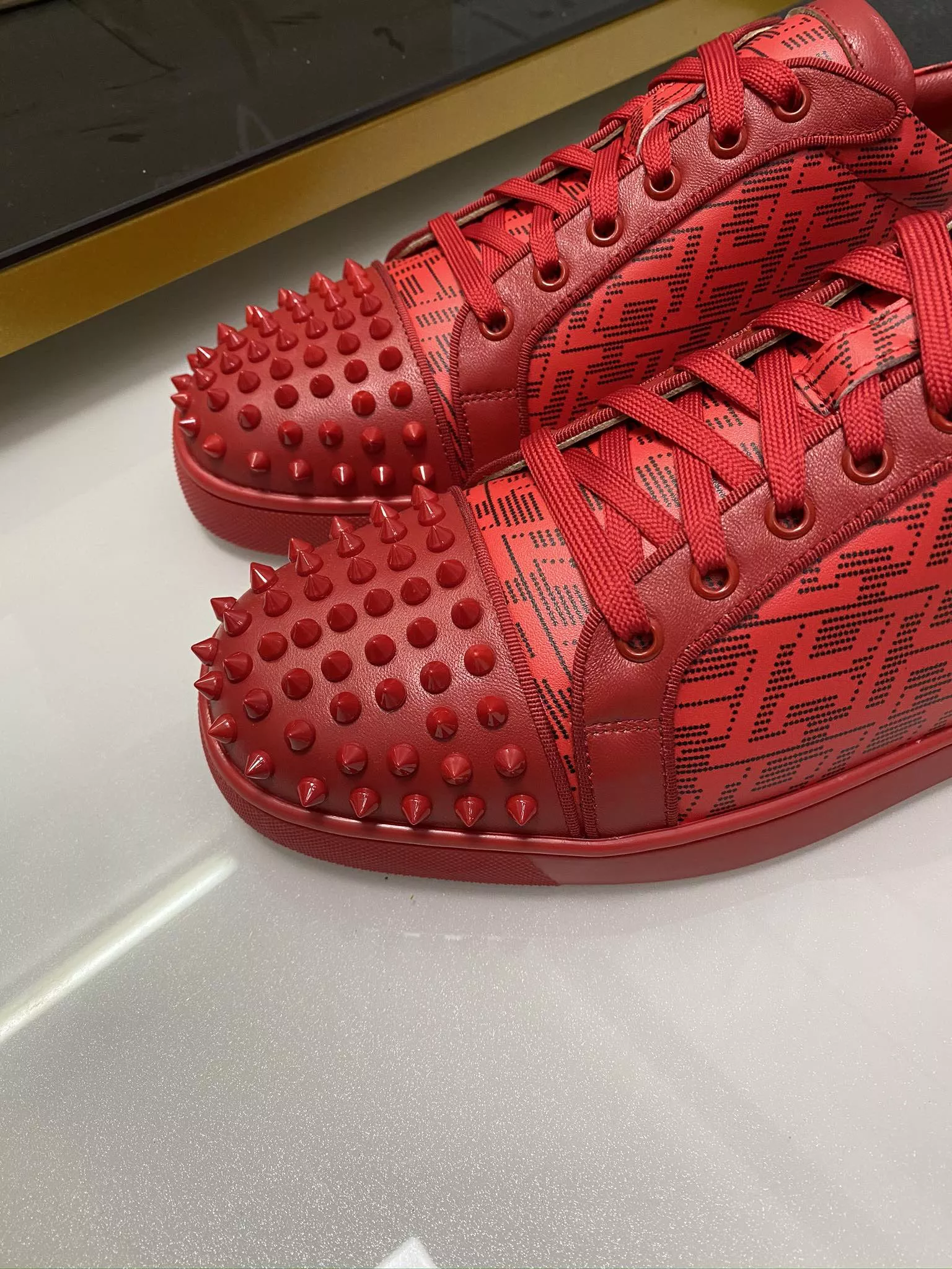 Christian Louboutin Casual Shoes For Men Compact 6137