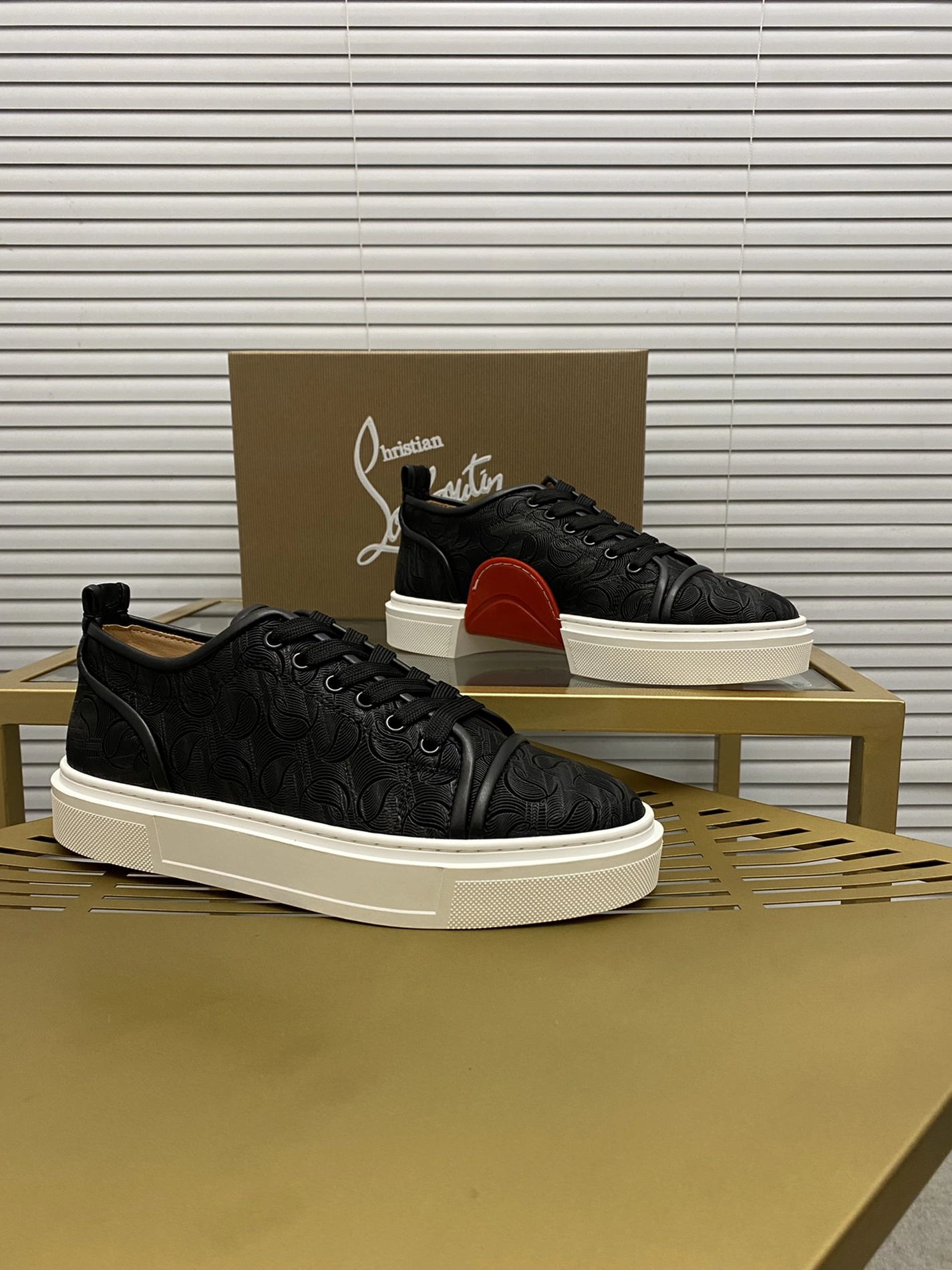 Christian Louboutin Casual Shoes For Men Minimalist 1831