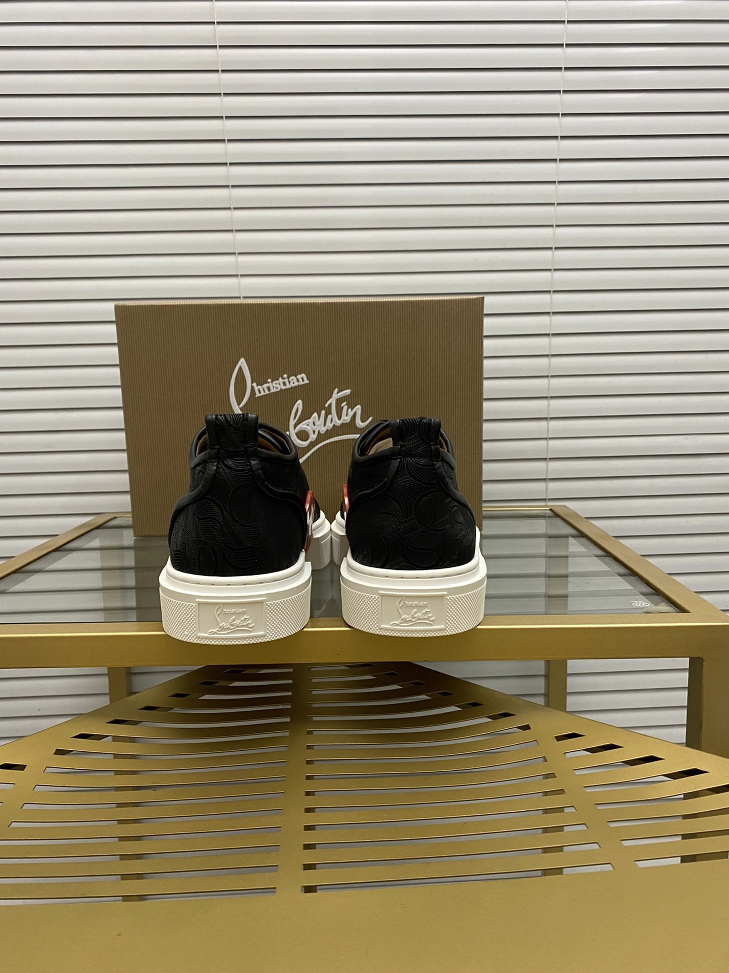 Christian Louboutin Casual Shoes For Men Minimalist 1831