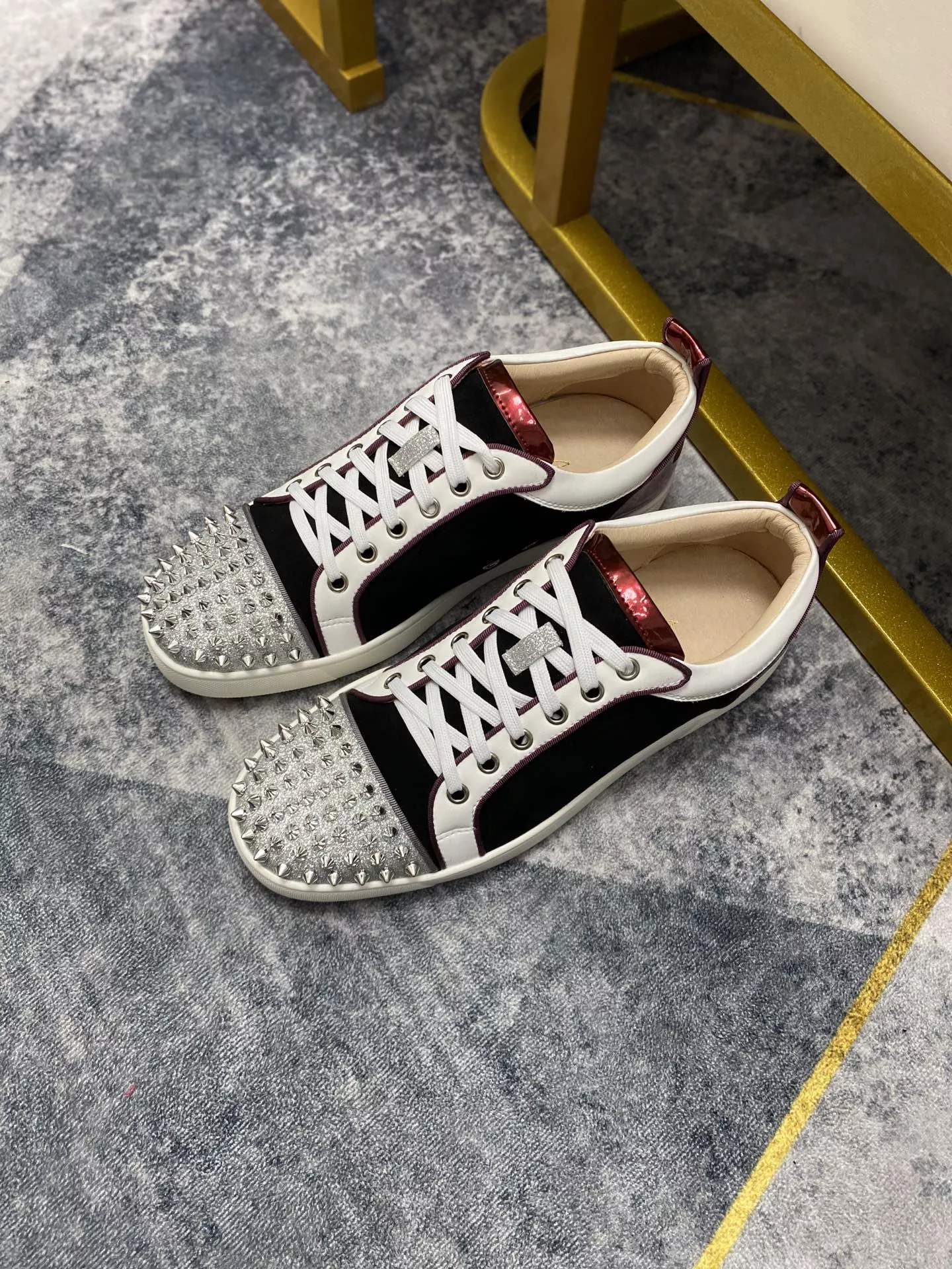 Christian Louboutin Casual Shoes For Men Refined 5101