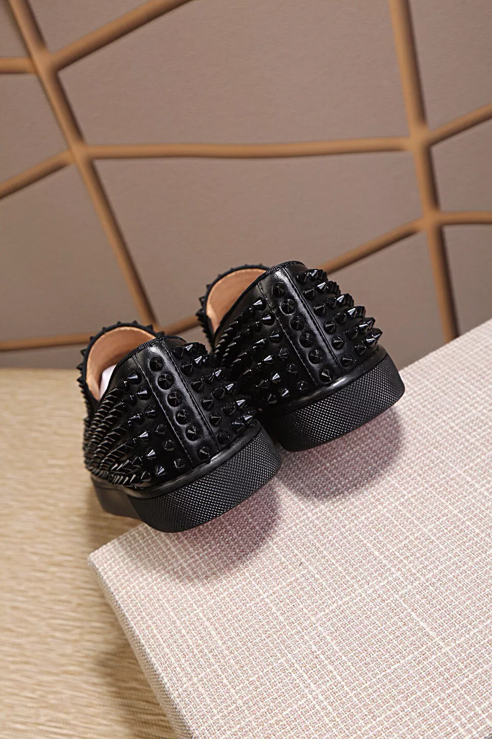 Christian Louboutin Casual Shoes For Men Refined 8595