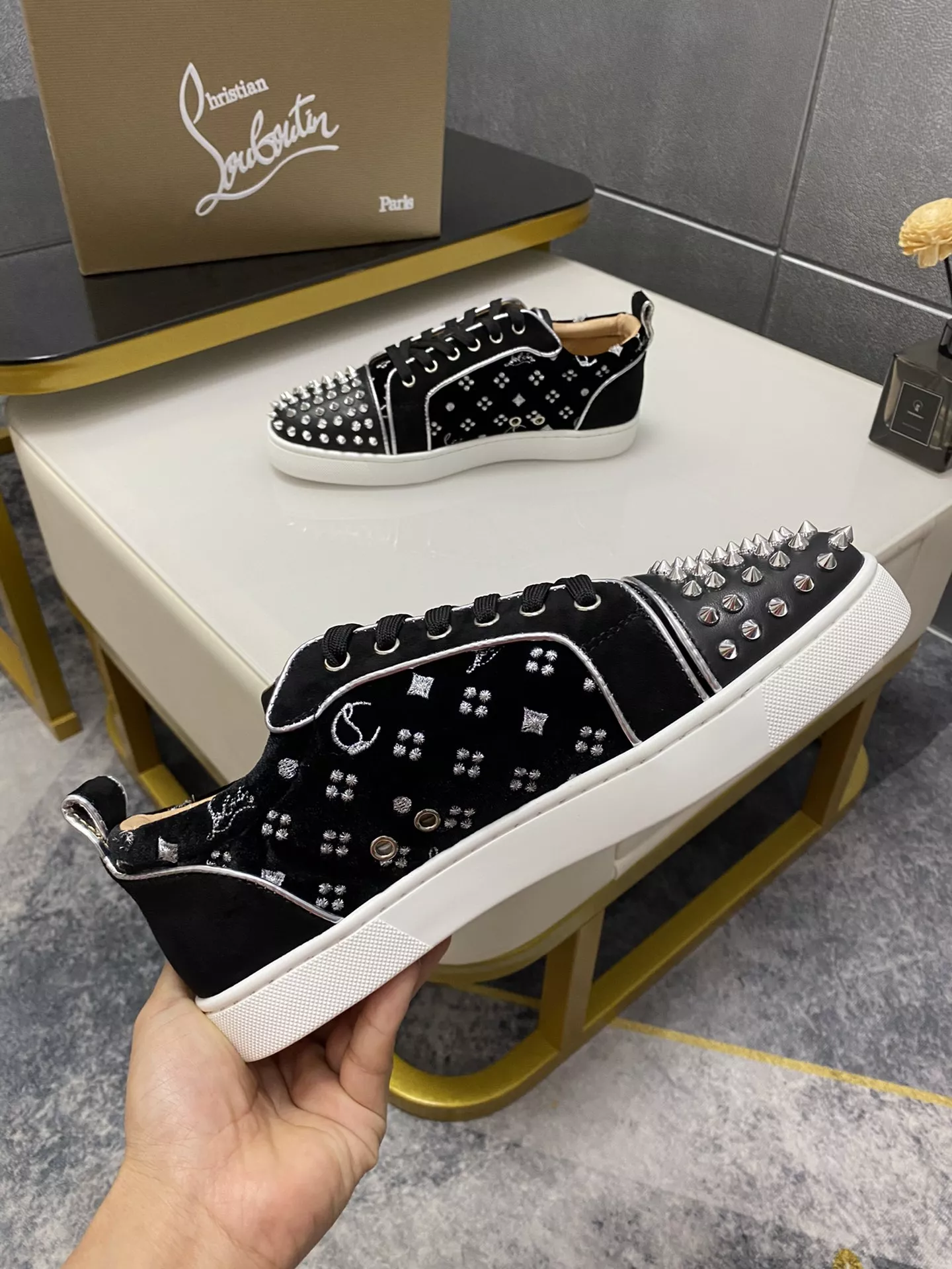 Christian Louboutin Casual Shoes For Men Reliable 5013