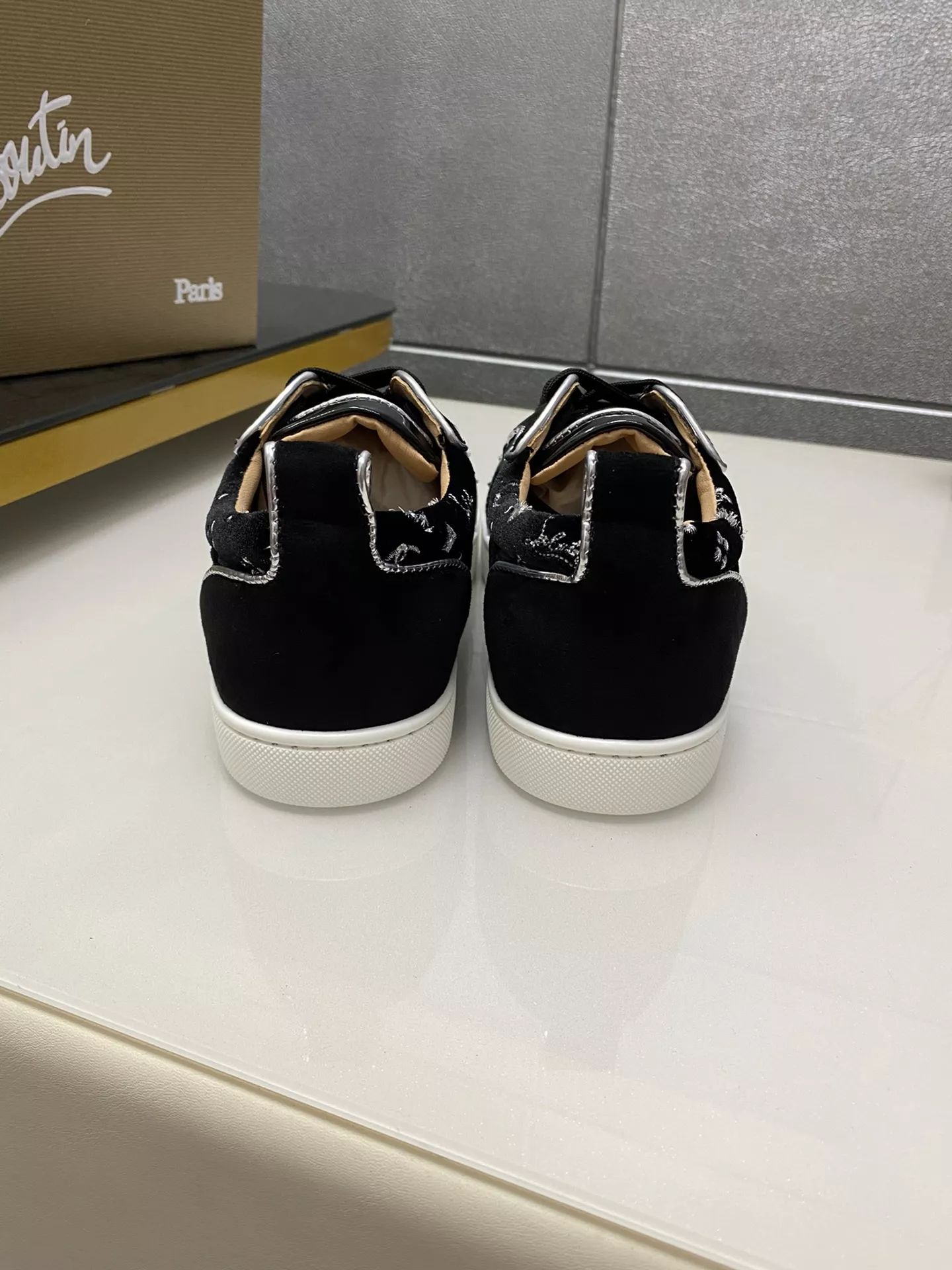 Christian Louboutin Casual Shoes For Men Reliable 5013