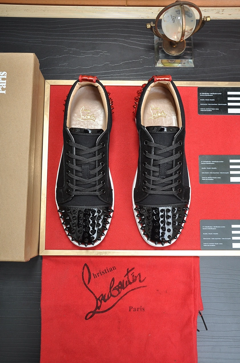 Christian Louboutin Casual Shoes For Men Sleek 1769