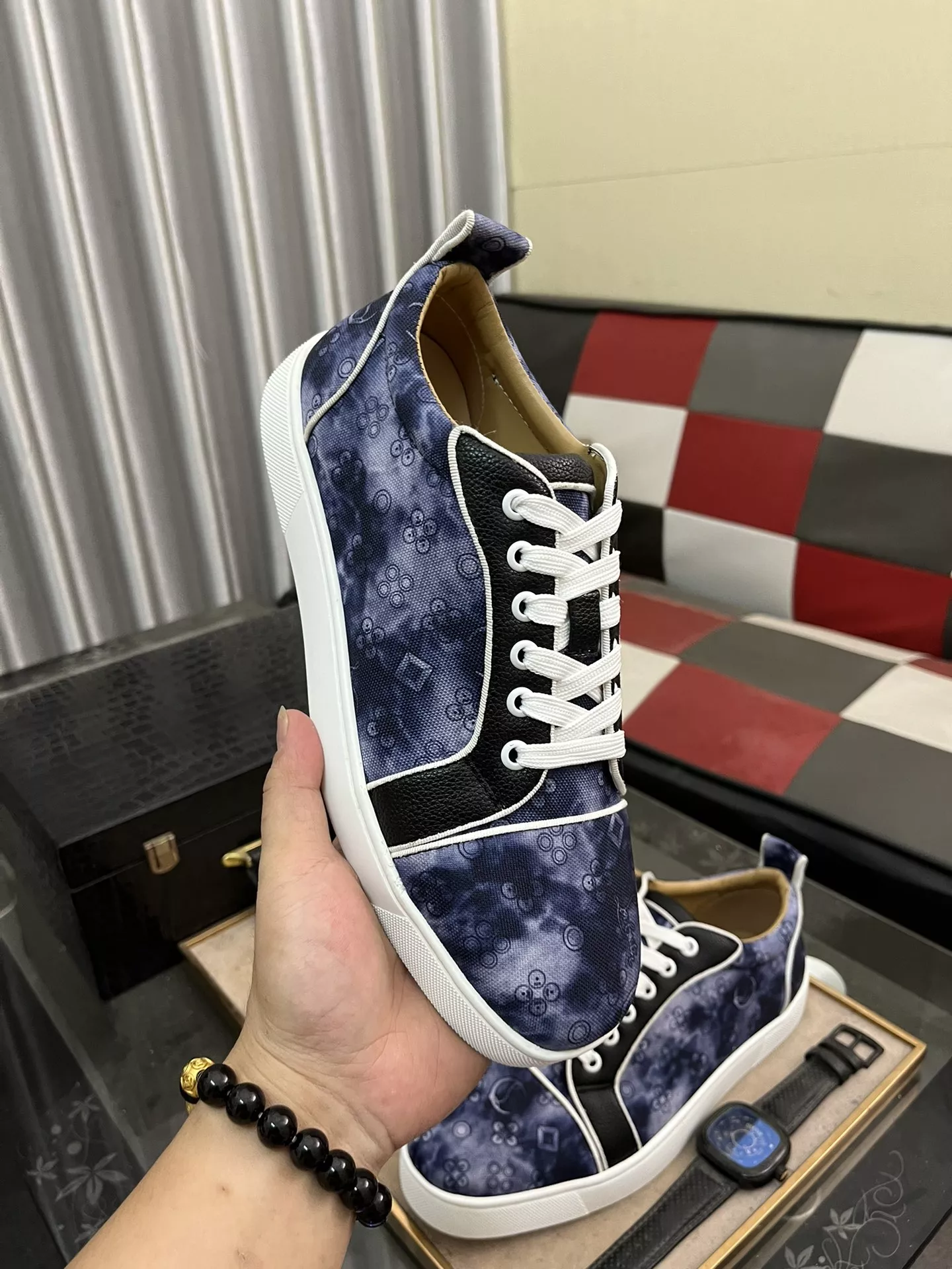 Christian Louboutin Casual Shoes For Men Sleek 5900