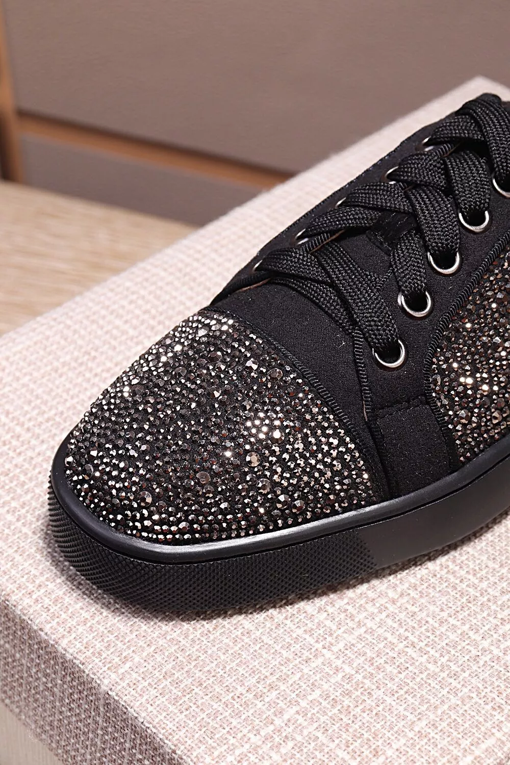 Christian Louboutin Casual Shoes For Men WellDesigned 2818