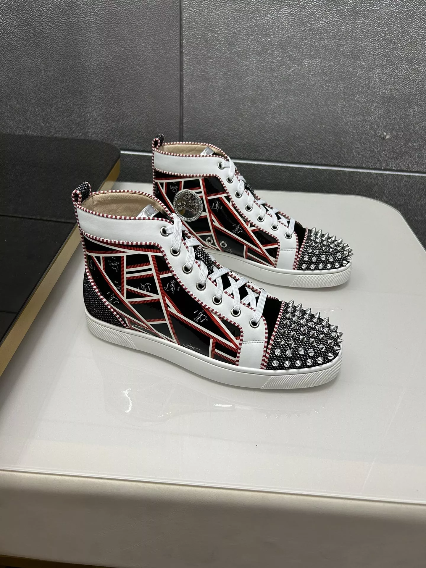Christian Louboutin High Top Shoes For Men Soft 8282
