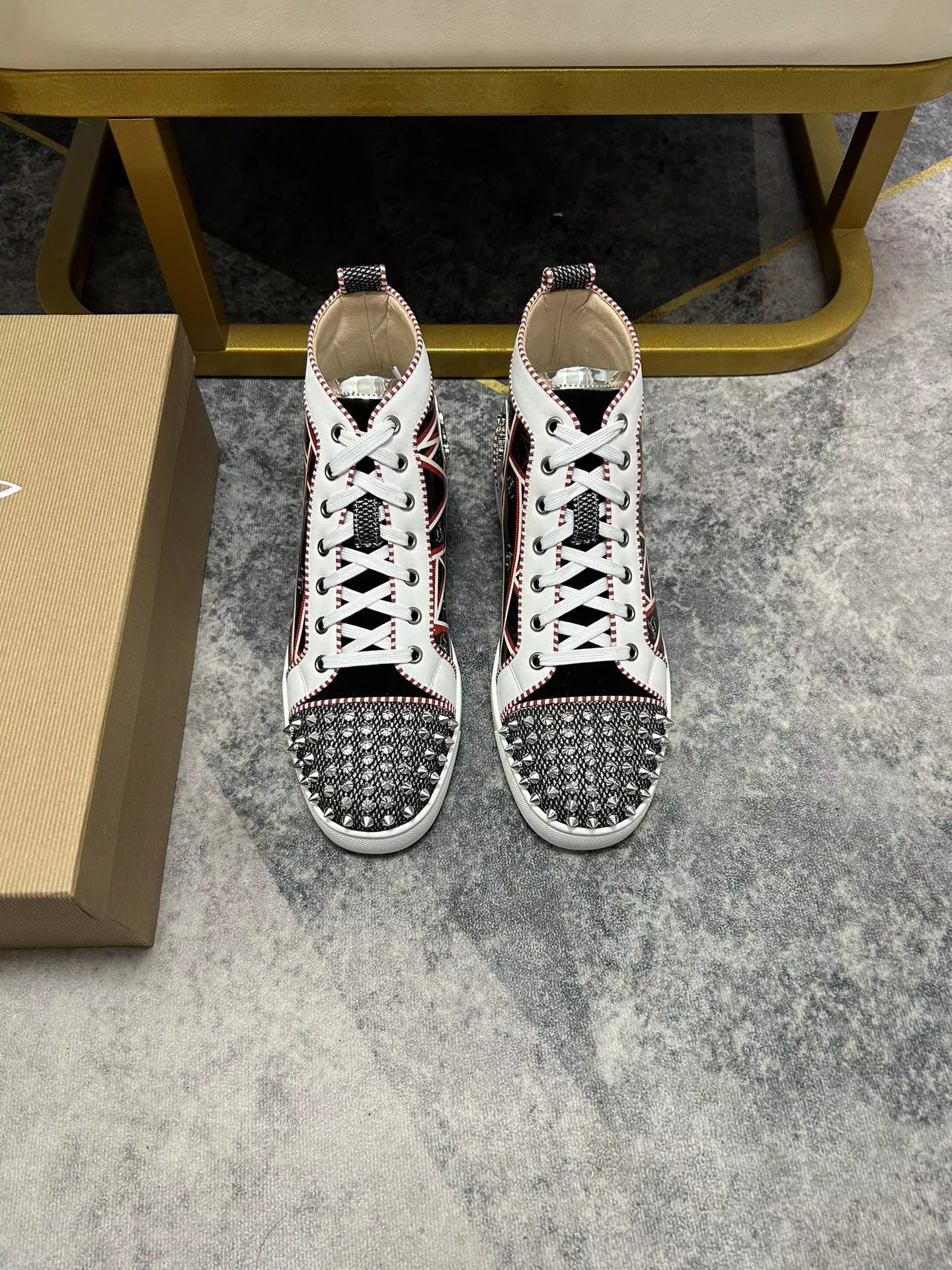 Christian Louboutin High Top Shoes For Men Soft 8282