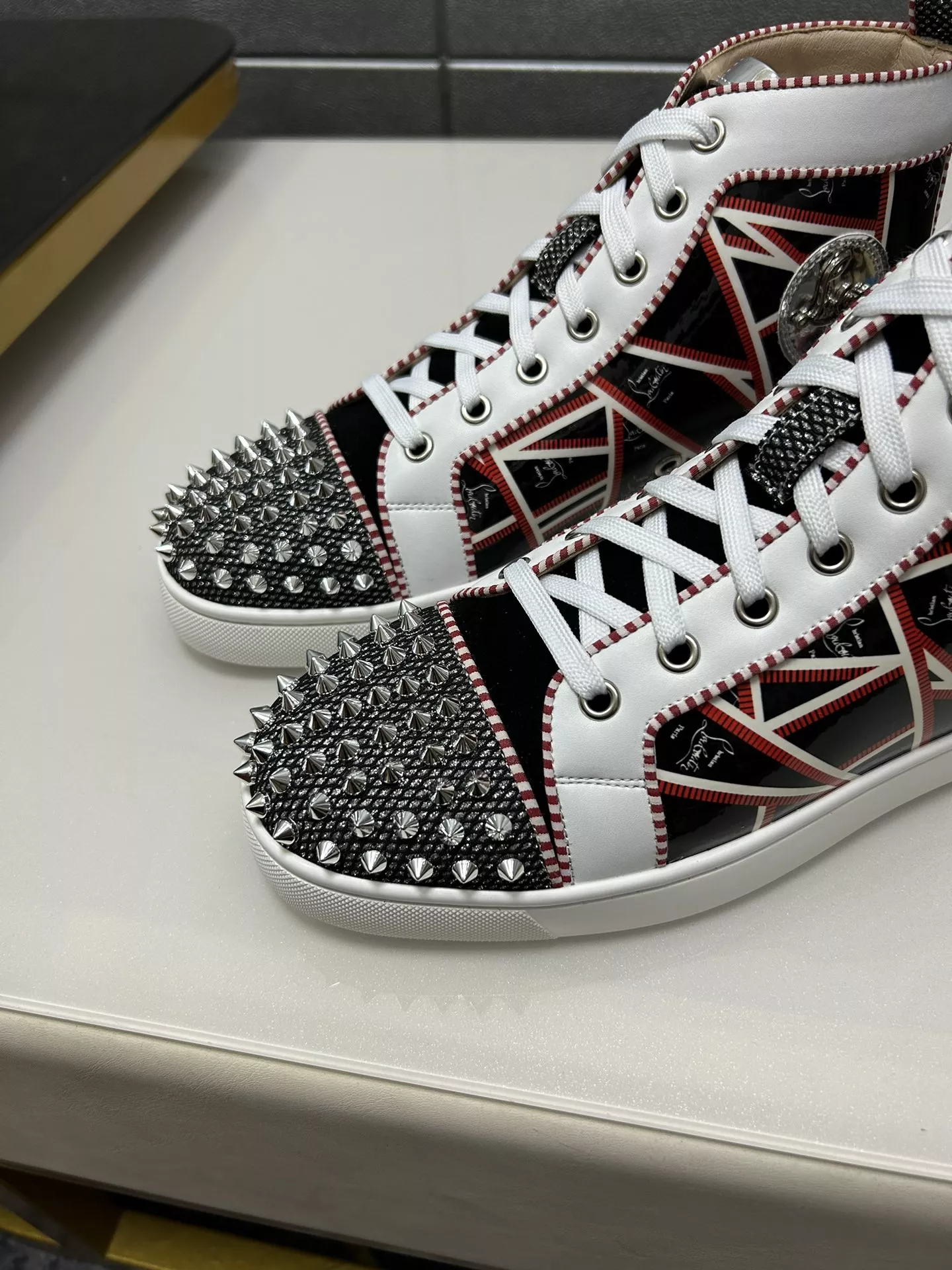 Christian Louboutin High Top Shoes For Men Soft 8282