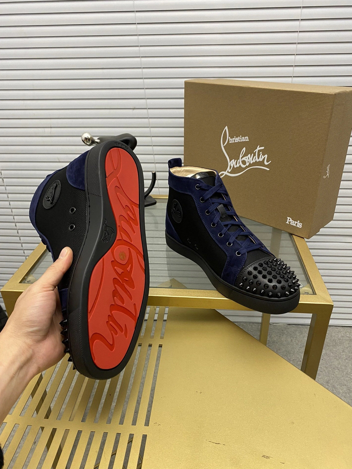 Christian Louboutin High Tops Shoes For Men Durable 337