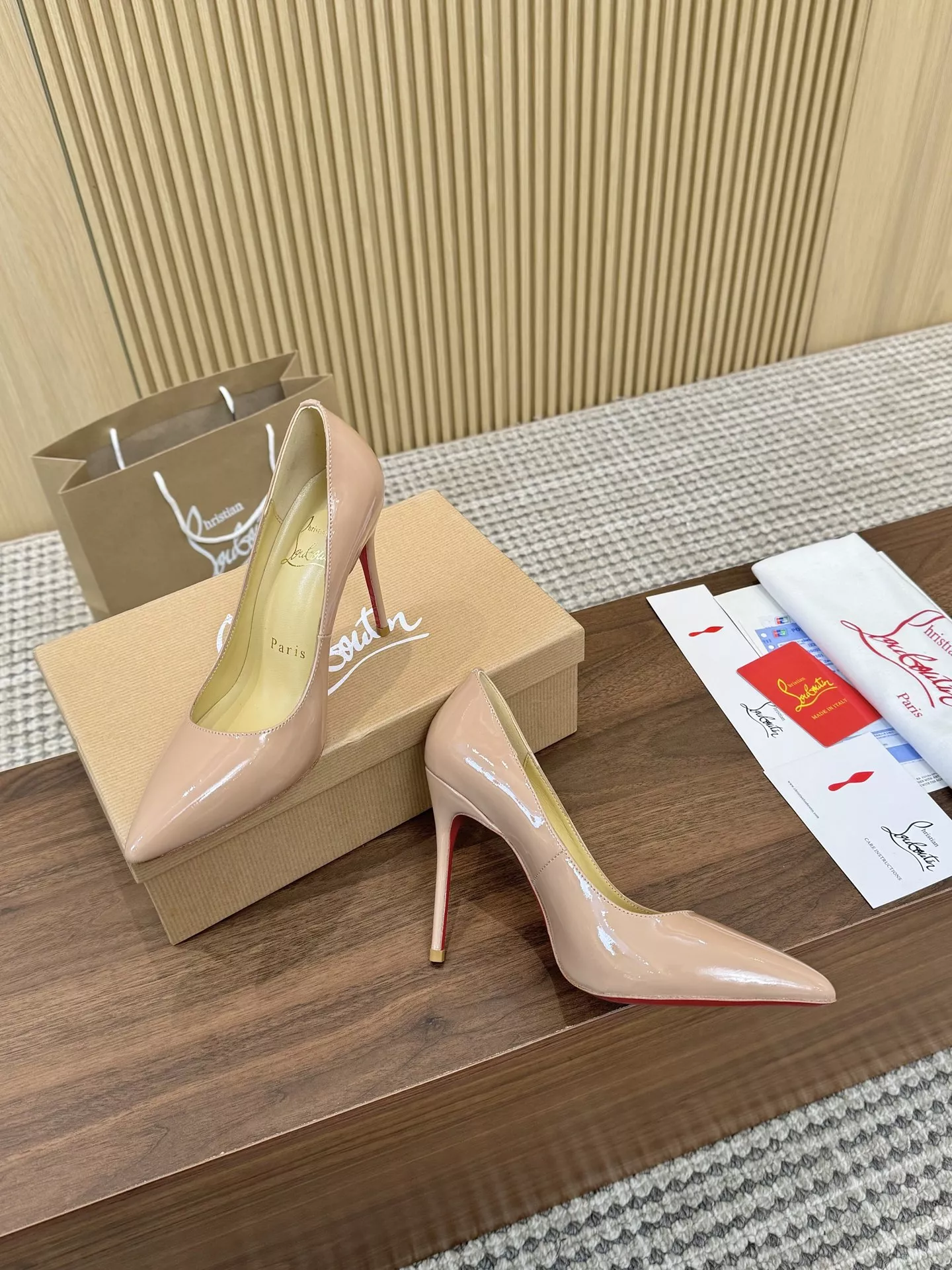 Christian Louboutin High-heeled shoes For Women Vibrant 9282