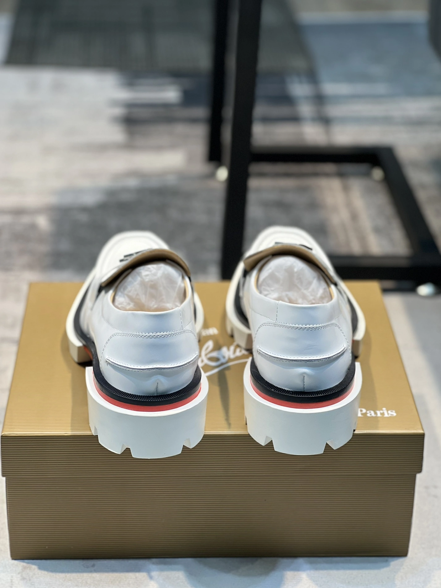 Christian Louboutin Leather Shoes For Men Trendsetting 3854