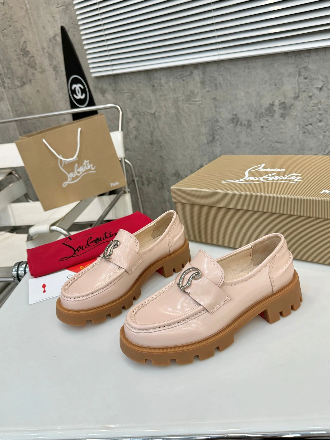 Christian Louboutin Leather Shoes For Women Reliable 8780