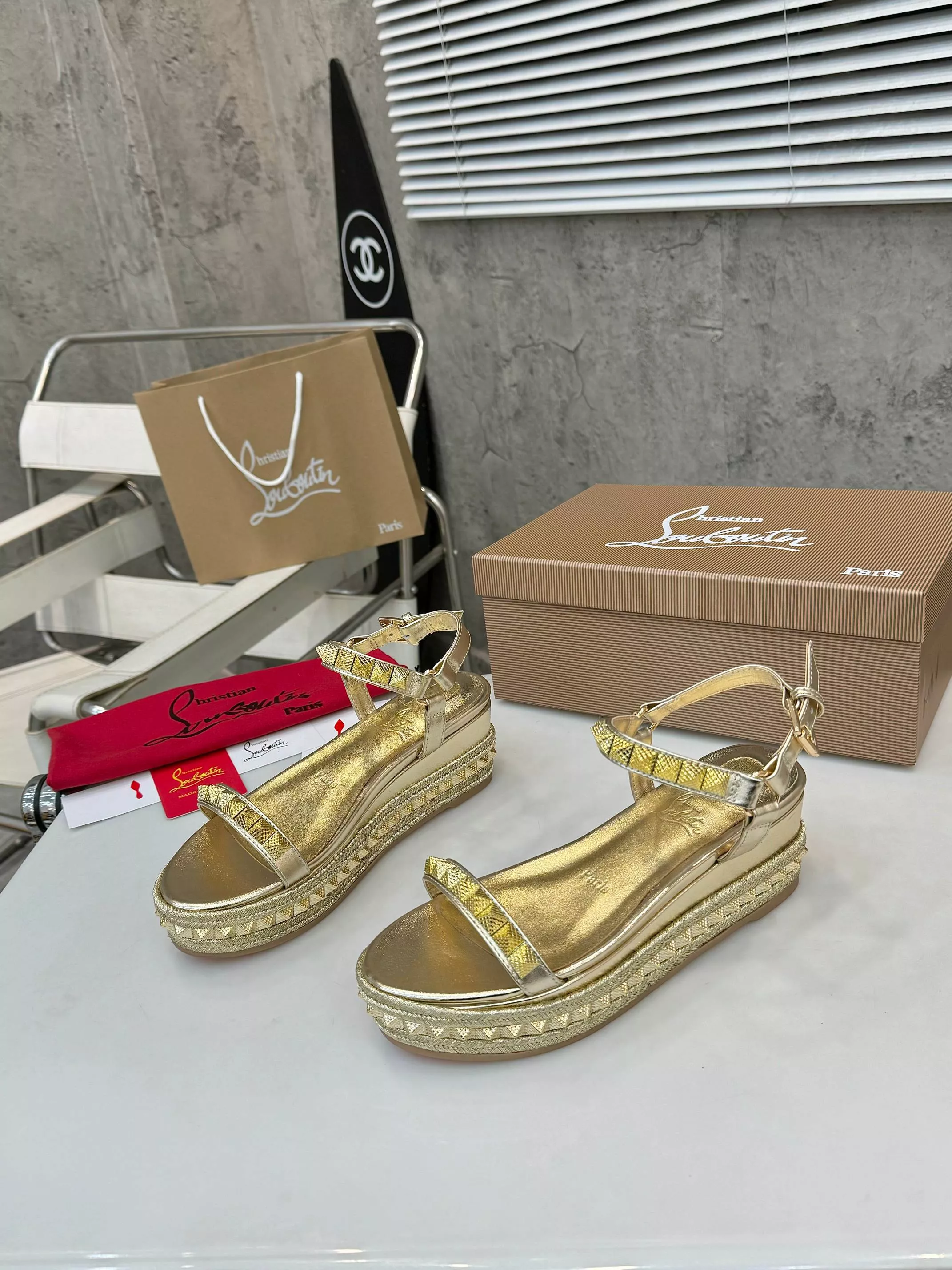Christian Louboutin Sandal For Women AllSeason 2773