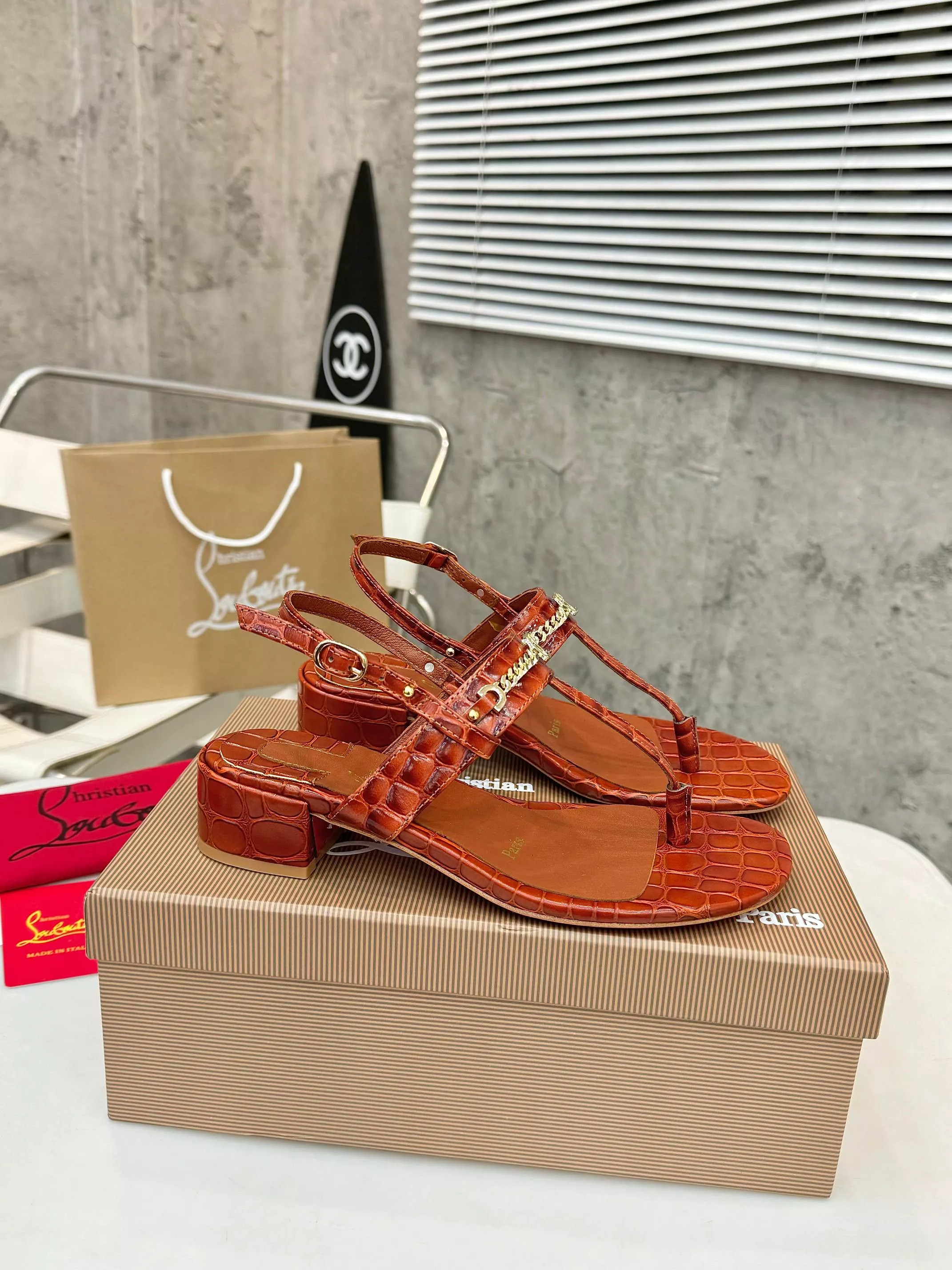 Christian Louboutin Sandal For Women Breathable 2115