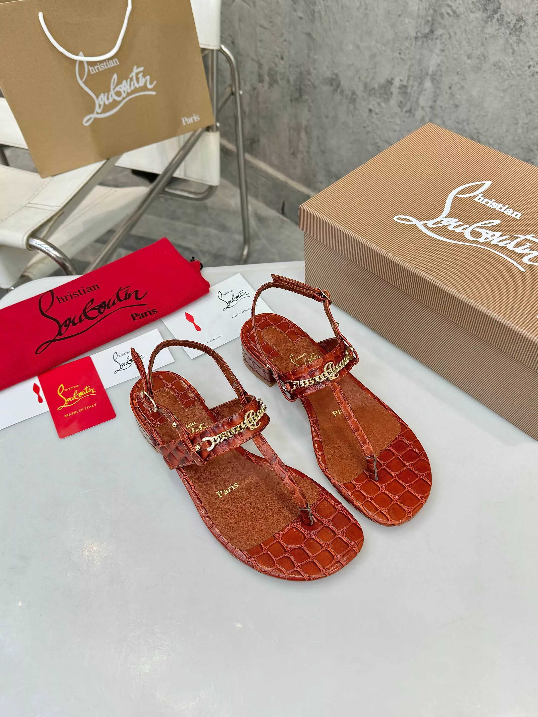 Christian Louboutin Sandal For Women Breathable 2115