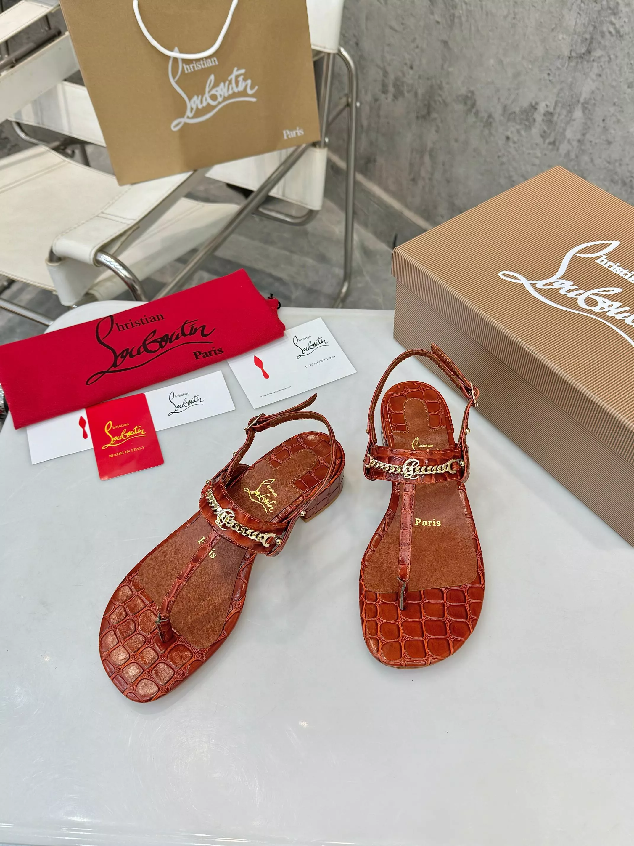 Christian Louboutin Sandal For Women Breathable 2115