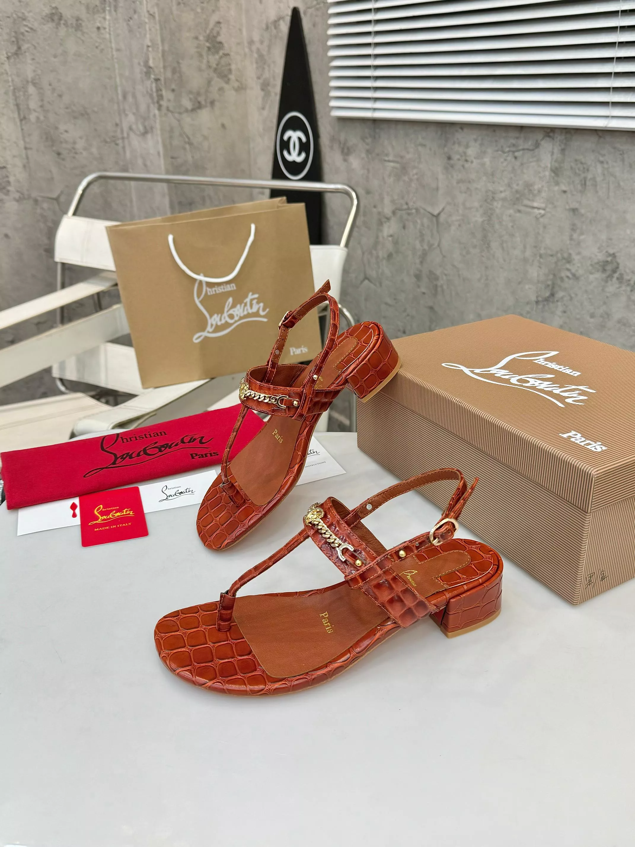 Christian Louboutin Sandal For Women Breathable 2115