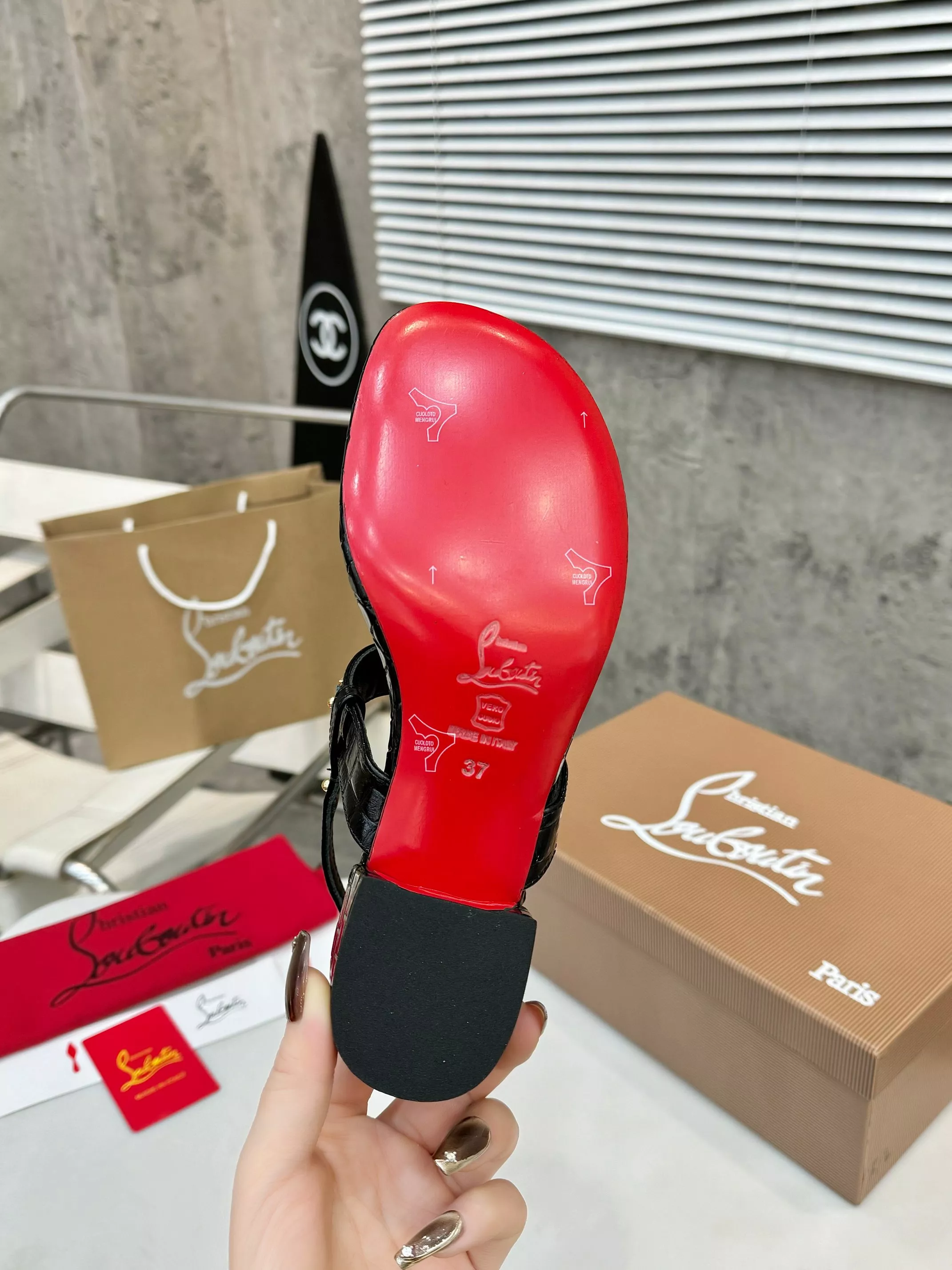 Christian Louboutin Sandal For Women Efficient 811