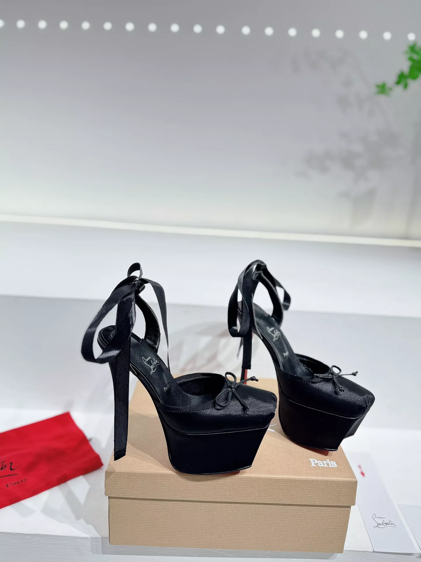Christian Louboutin Sandal For Women Efficient 9343